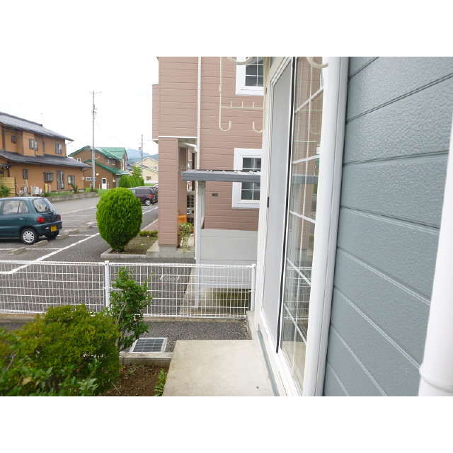 バルコニー　テラスタイプ