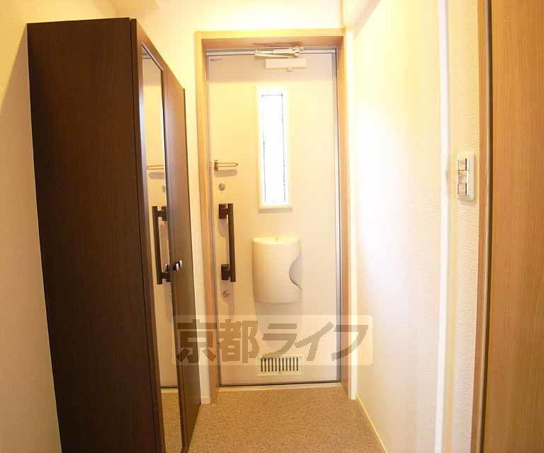 玄関　玄関です。