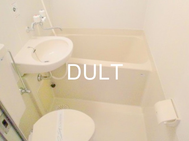 バス・シャワールーム　バスルームです。