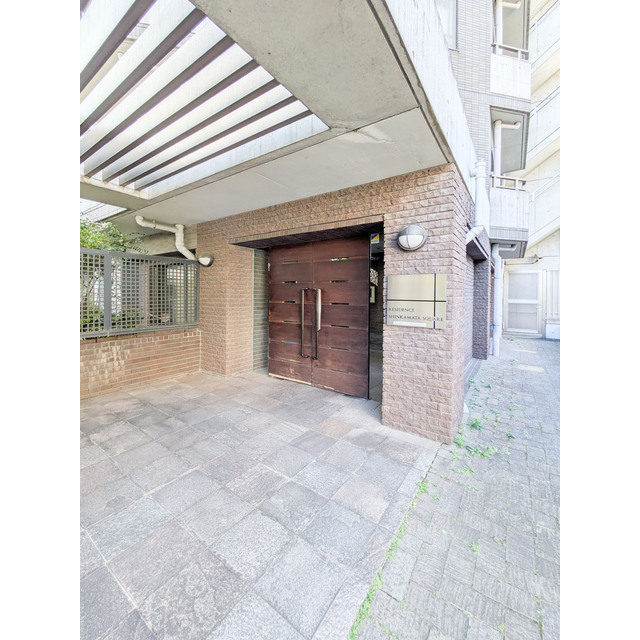 エントランス　清潔なエントランスです