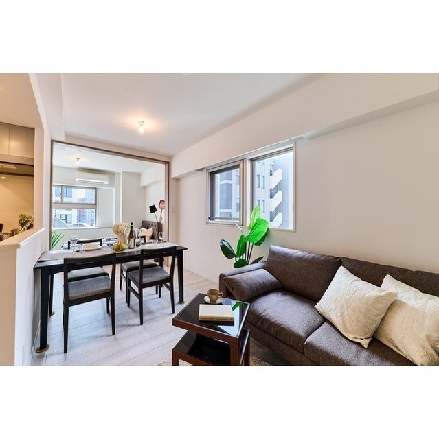 居室・リビング　※家具・家電の備え付けはありません