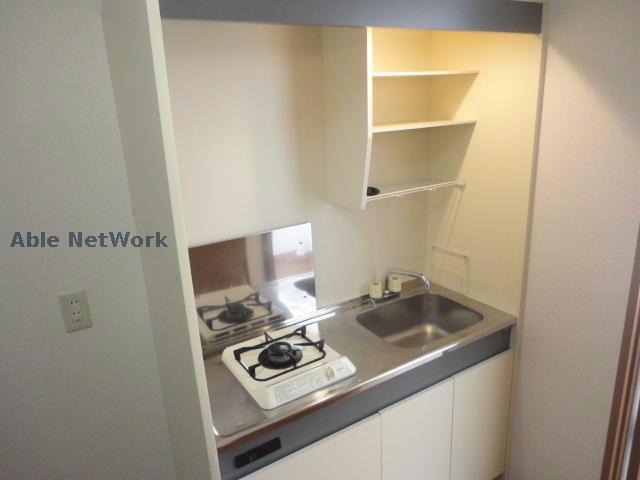 キッチン　※同物件別部屋の写真です。