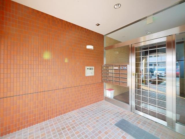 エントランス　建物の内部です