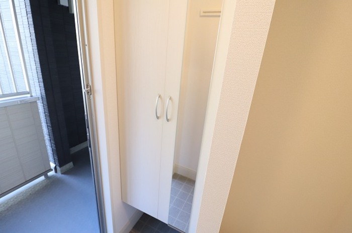 玄関　シューズボックスです