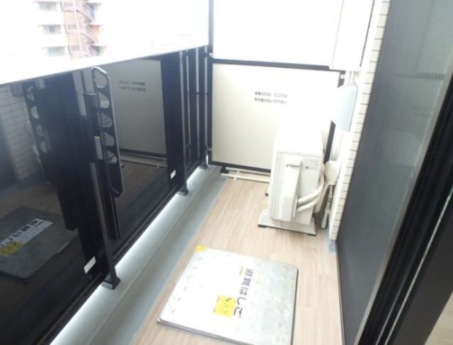 バルコニー　バルコニー