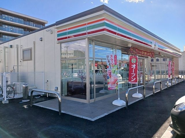 コンビニ　セブンイレブン東簗瀬1丁目店（コンビニ）まで260m