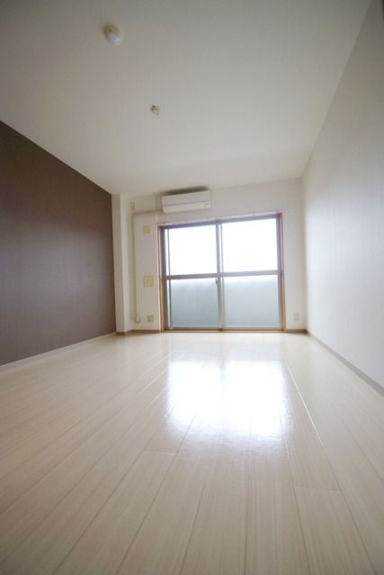 居室・リビング　★お部屋探しはタウンハウジング稲田堤店まで★