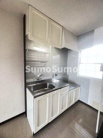 キッチン　コンパクトなキッチンで掃除もラクラク