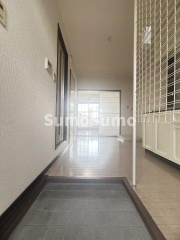 玄関　落ち着いた玄関です