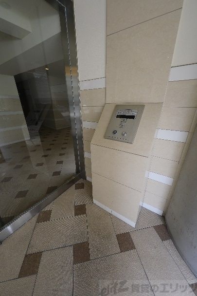 セキュリティ　玄関