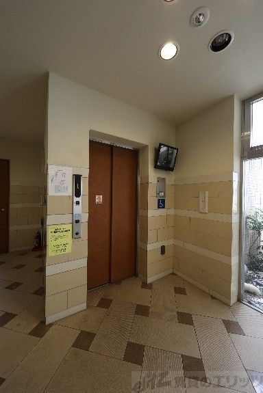 ロビー　エントランス