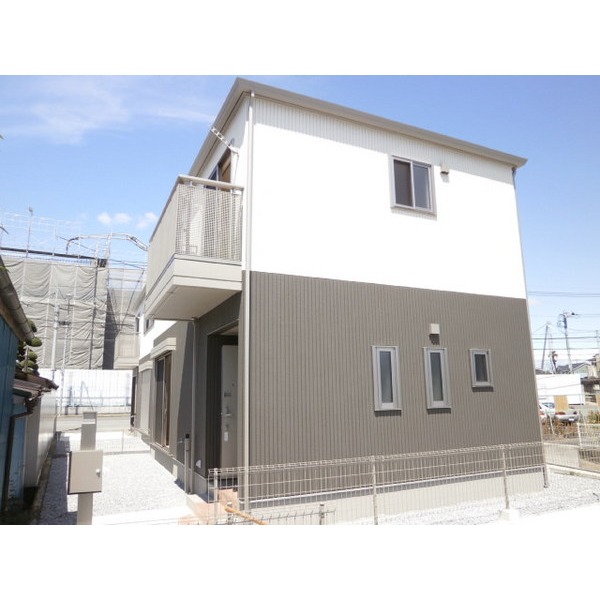 建物外観　南向き！陽当たり良好