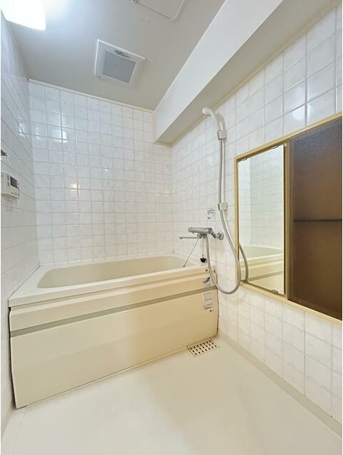 バス・シャワールーム　日々の疲れを癒すお風呂です♪