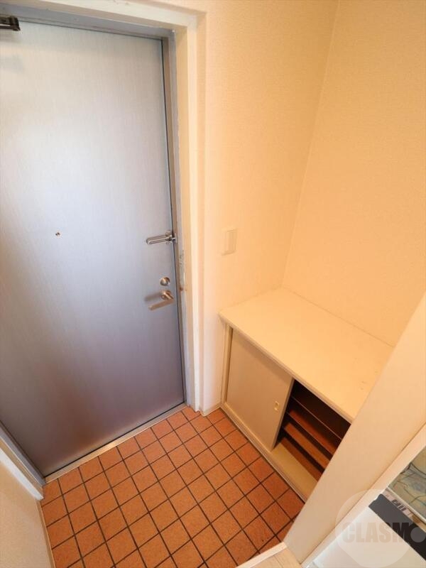 玄関　シューズボックス付き