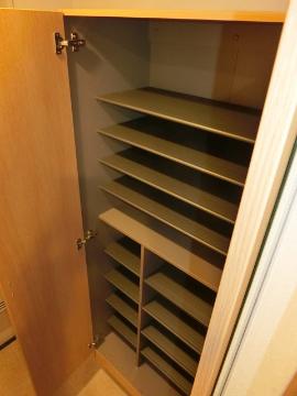 収納　シューズＢＯＸ（開）