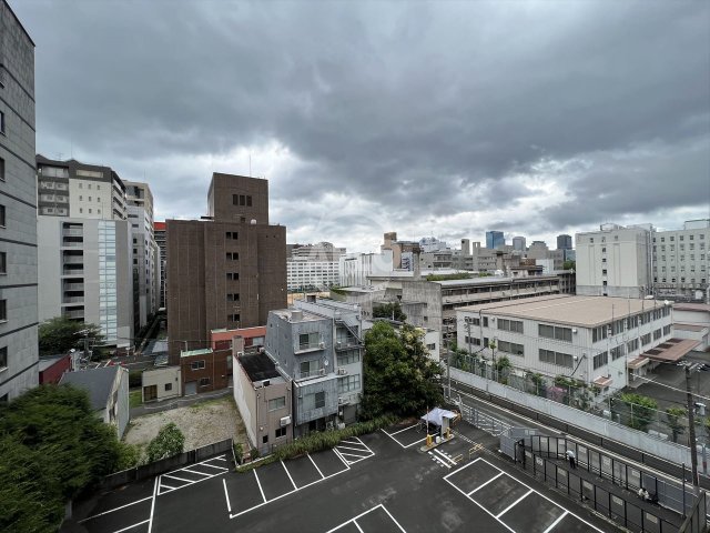 洗面設備　サンクレイドル大手前　眺望