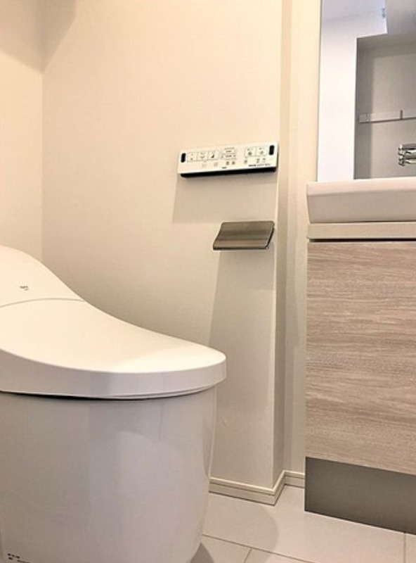 トイレ　同仕様写真含む