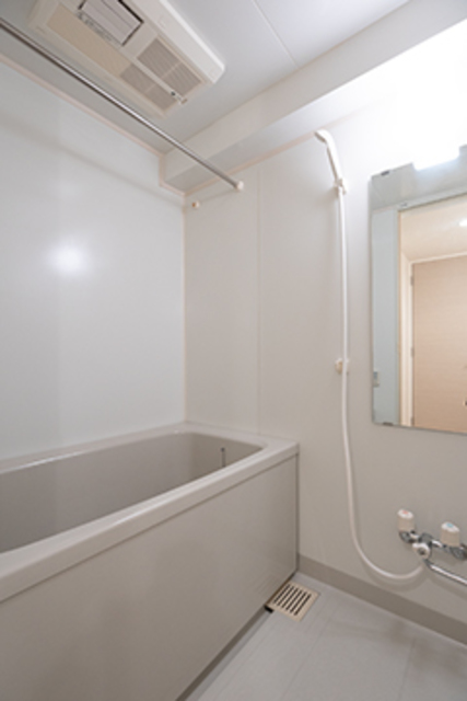 バス・シャワールーム　※写真は同タイプ住戸です。