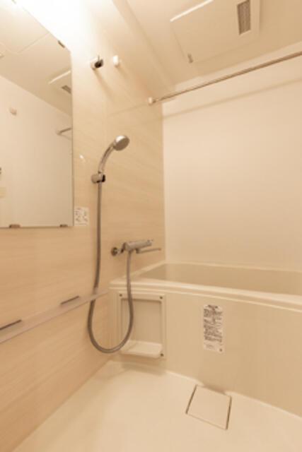バス・シャワールーム　※写真は同タイプ住戸です。?