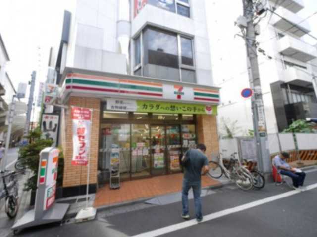 コンビニ　セブンイレブン　浅草橋駅東口店（コンビニ）まで158m