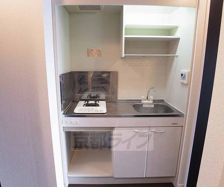 キッチン　１口ガスコンロが設置されています。