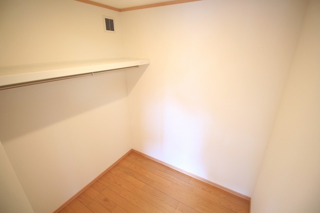 収納　ウォークインクローゼット