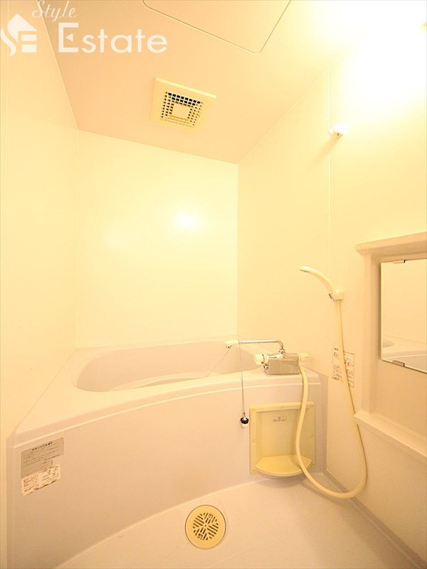 バス・シャワールーム　バスルーム