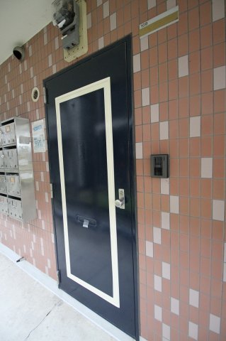 玄関　収納もある玄関です