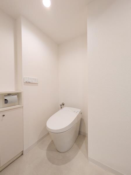 トイレ　トイレもきれいです