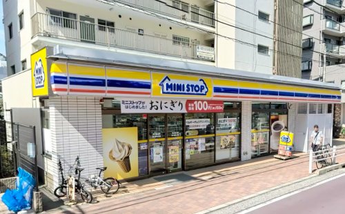 コンビニ　ミニストップ 星川駅北口店（コンビニ）まで796m