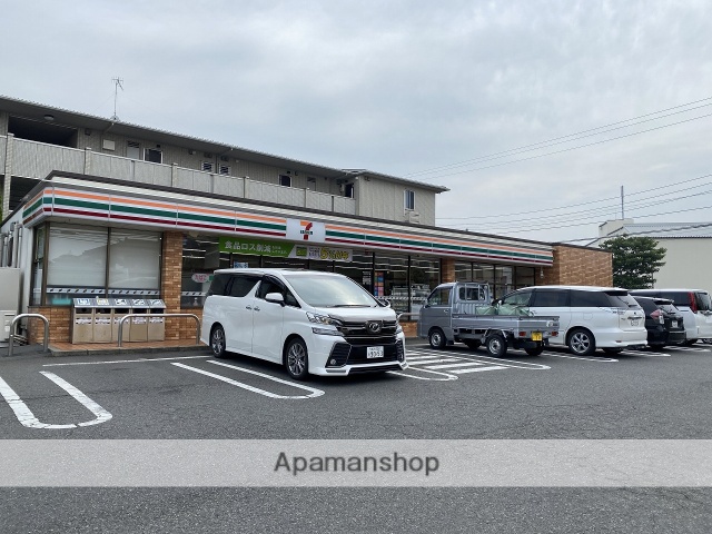 コンビニ　セブンイレブン（コンビニ）まで466m
