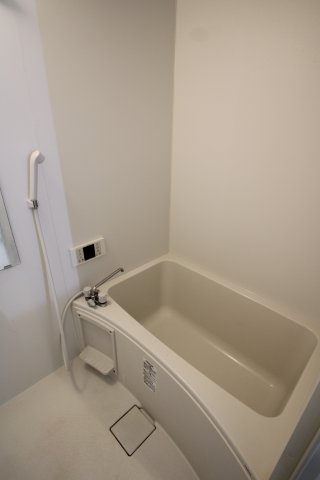 バス・シャワールーム　※同建物ほかのお部屋の写真です。