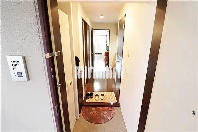 玄関　玄関からのお部屋です。