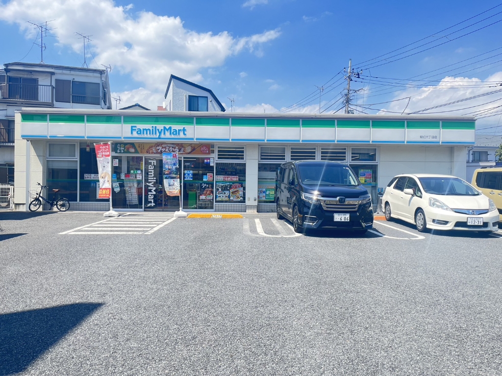 コンビニ　ファミリーマート 堀切六丁目店（コンビニ）まで206m