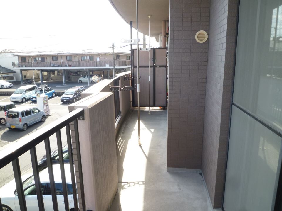 バルコニー　シューズボックスあります