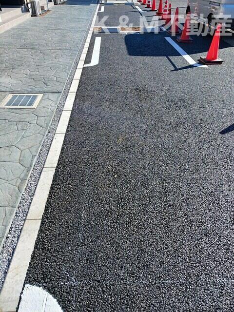 駐車場　駐車場に車を止められます