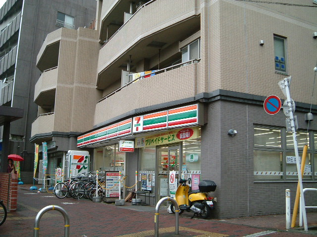 コンビニ　セブンイレブン板橋小茂根4丁目店（コンビニ）まで73m