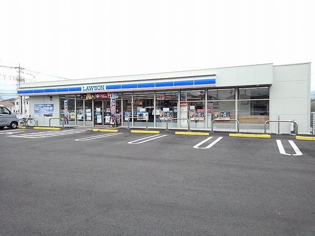 コンビニ　ローソン甲府万才橋店（コンビニ）まで700m