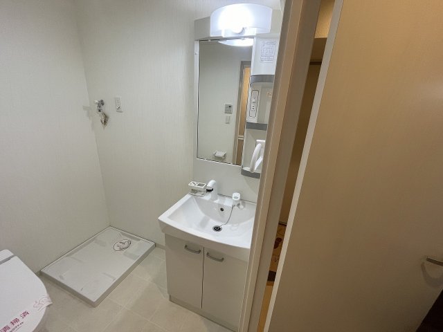 洗面設備　コンパクトで使いやすい洗面所