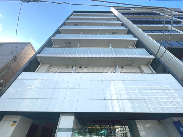 建物外観　★最寄り駅まで徒歩4分の好立地★