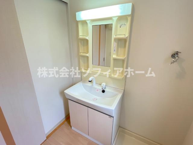 洗面設備　洗髪洗面化粧台