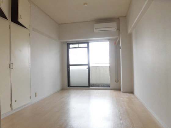 居室・リビング　※別の部屋の写真です