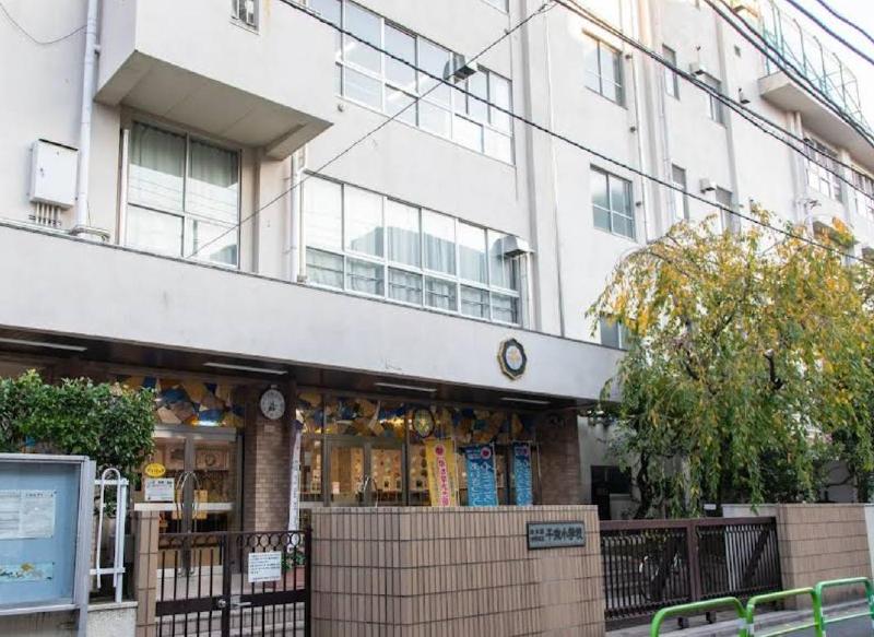 小学校　台東区立千束小学校（小学校）まで150m