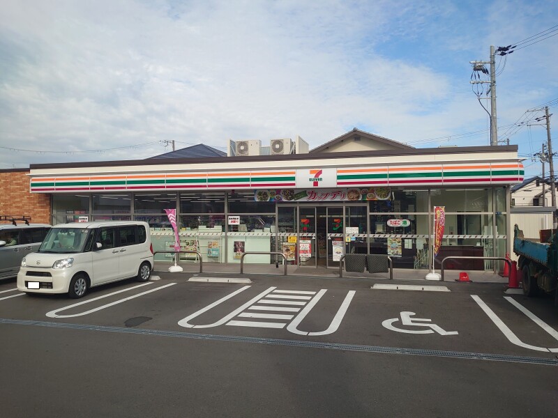 コンビニ　セブンイレブン池田呉服町店（コンビニ）まで291m