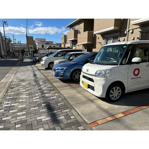 駐車場　駐輪場