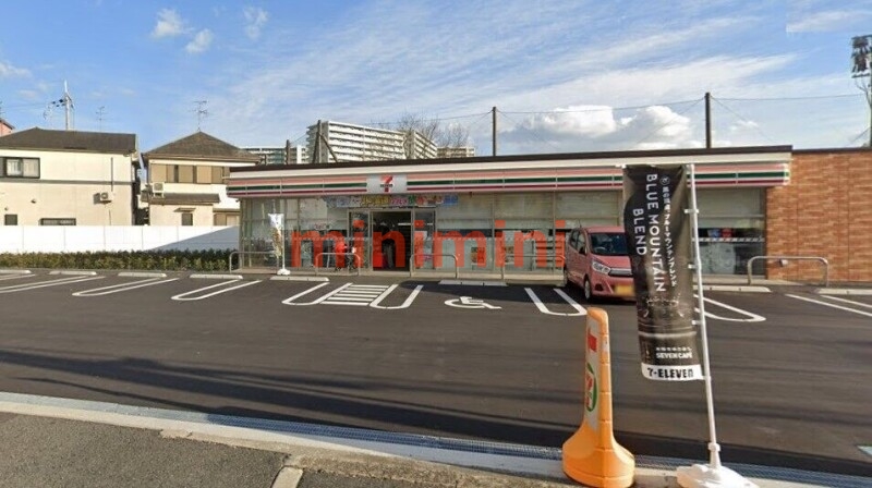 コンビニ　セブンイレブン水無瀬駅南店（コンビニ）まで190m