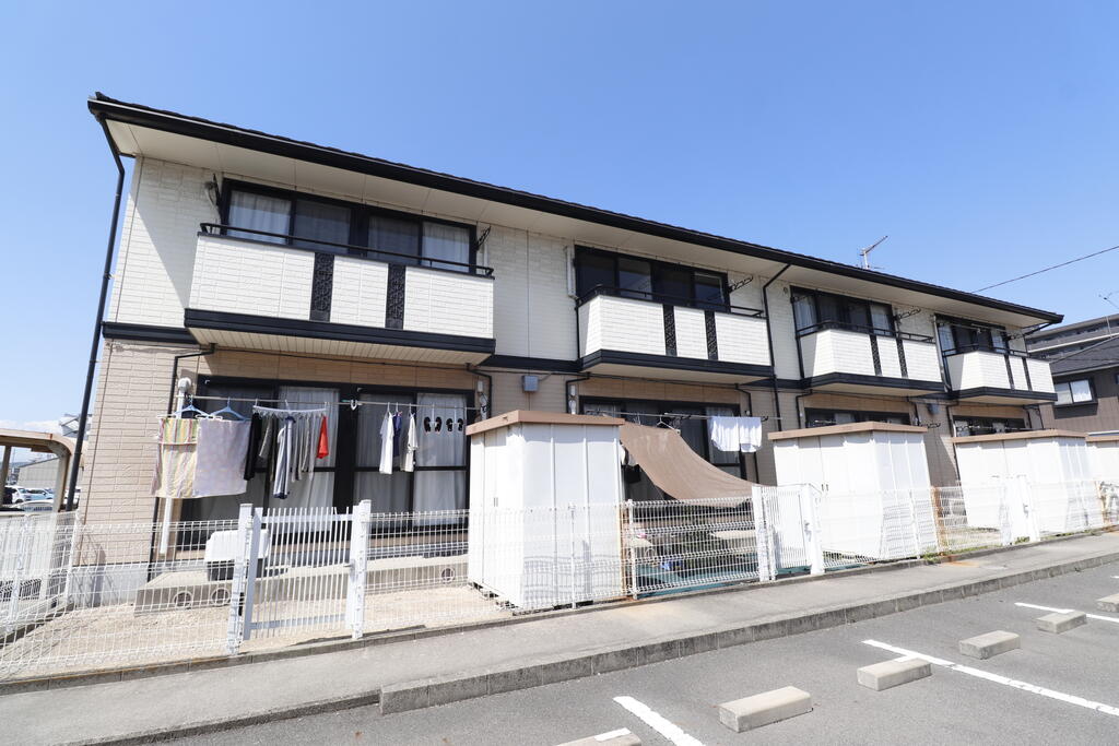 建物外観　白楽町の2LDKアパート♪