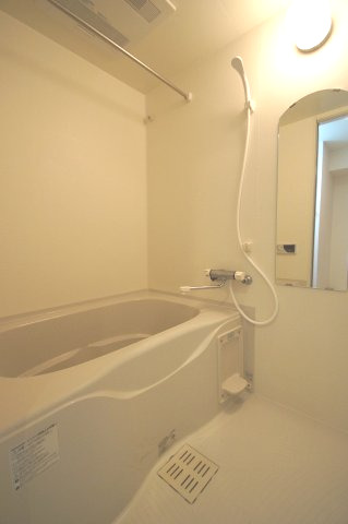 バス・シャワールーム　バス・トイレ別です