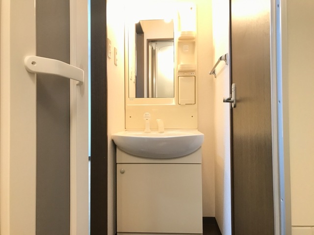 洗面設備　同仕様写真