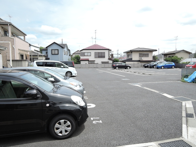 駐車場　駐車場（要空き確認）